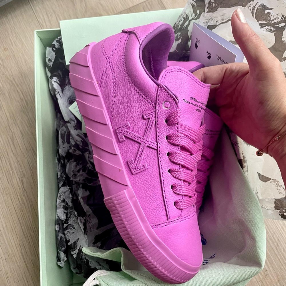 🎊SOLD🎊Off-White Low Vulcanized Sneaker